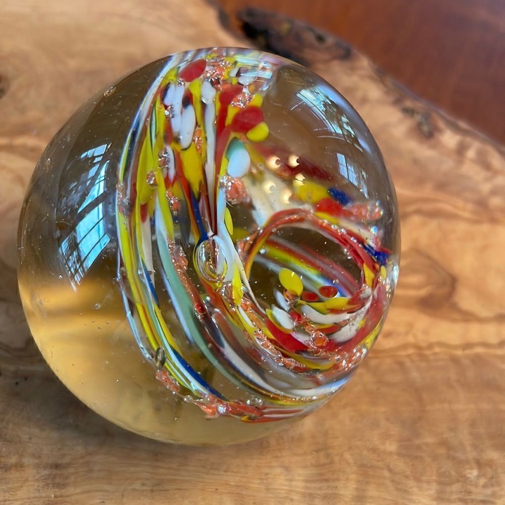 VintageโBlownโArtโGlassโPaperweight